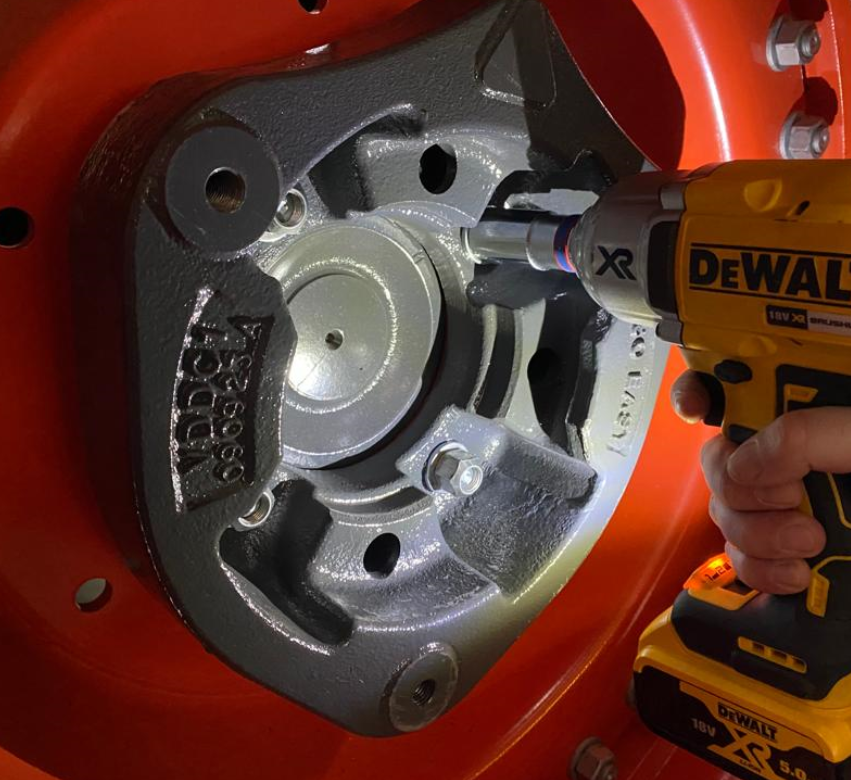 EASYMASS Mini Radgewicht Adapter 203,2/8 Loch