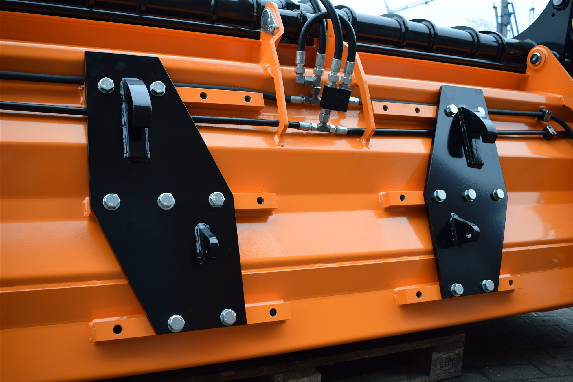 Anschraubplatten für Lader SWR Euro